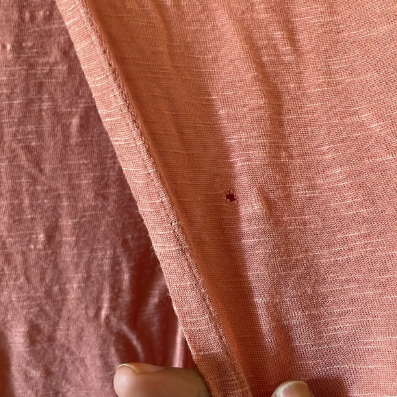 Peachy coral Jessica Simpson crochet trim tee - Picture 7 of 8